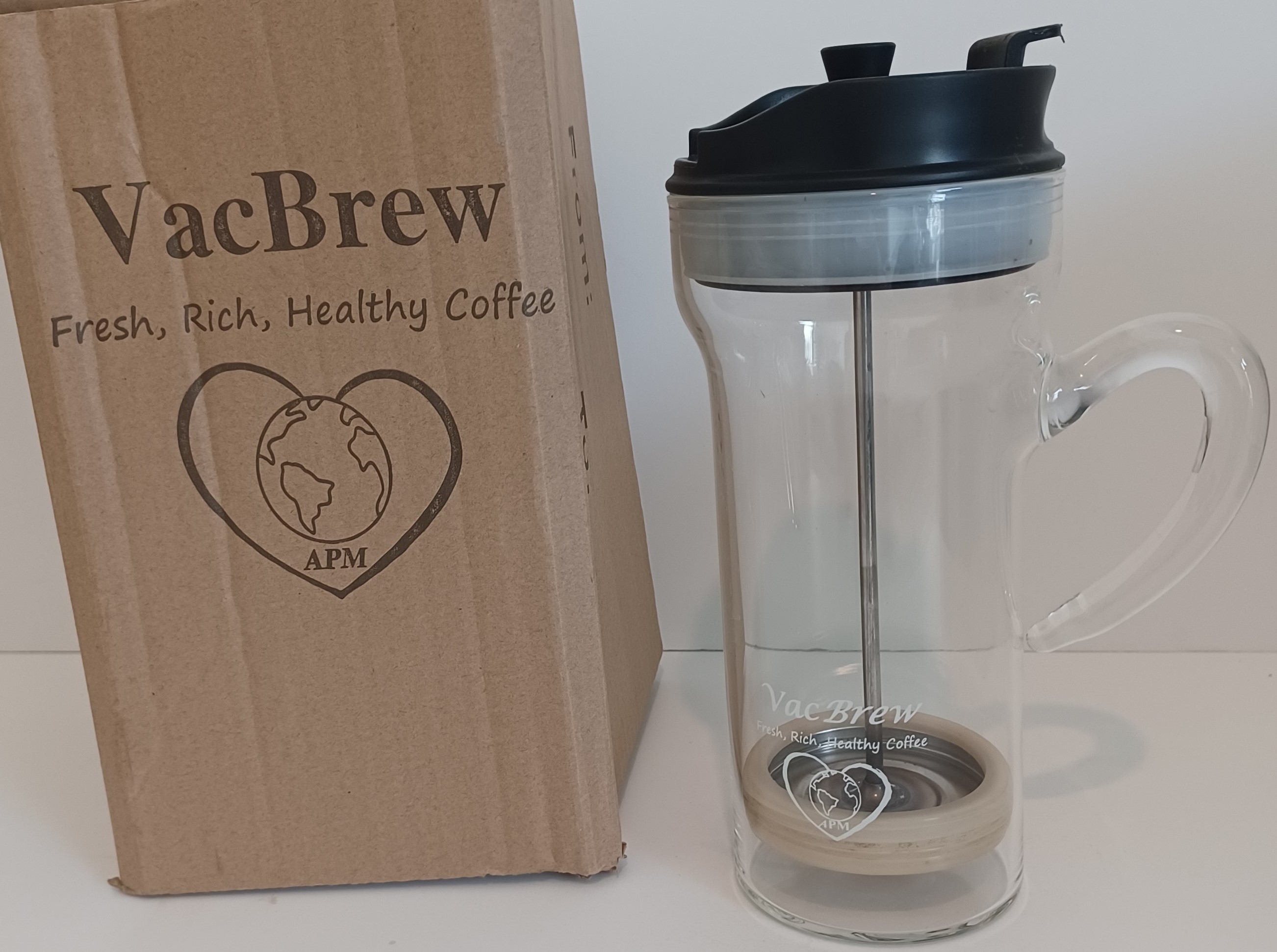 VacPress glass cold brew coffee maker
